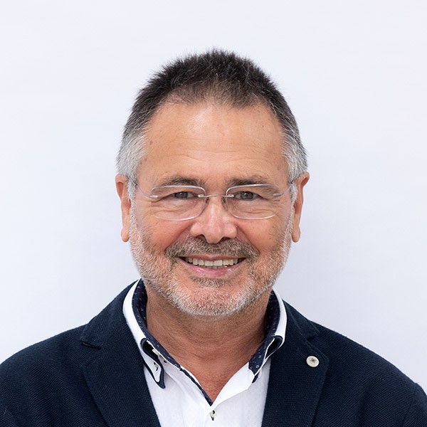 VÍTOR ORFÃO